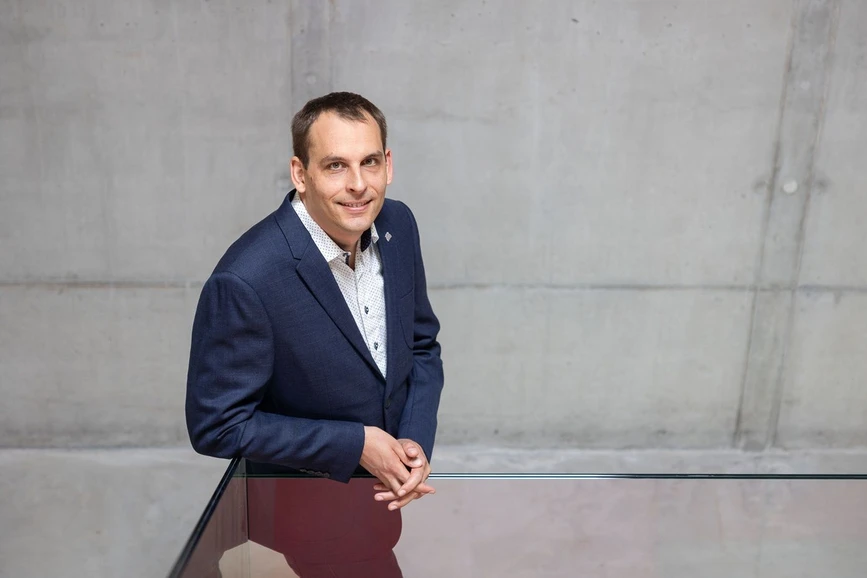 Forum: magazín Univerzity Karlovy / Michal Novotný: Biofyzik Vyklický má rád vědu bez zbytečných průtahů