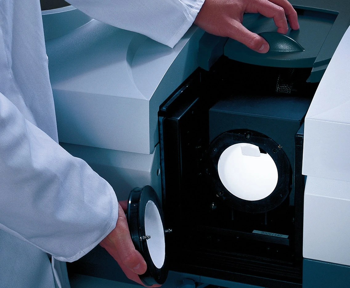 Agilent Cary 4000 UV-Vis spektrofotometr
