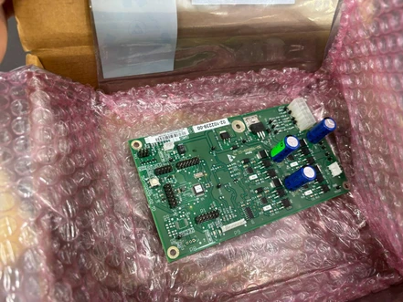 Agilent řídicí deska pro peristaltickou pumpu v analytických systémech Agilent, 210223990 (Nová)