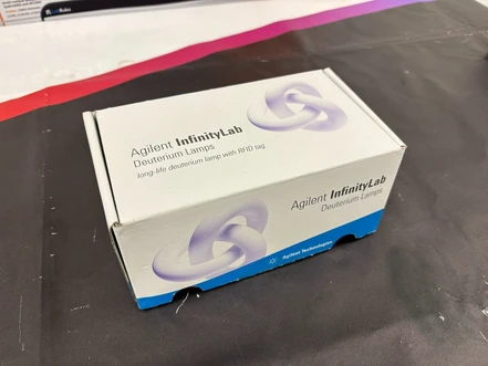 Agilent InfinityLab deuteriová lampa DAD/MWD s dlouhou životnostní a RFID tagem, 2140-0820 (Testováno)