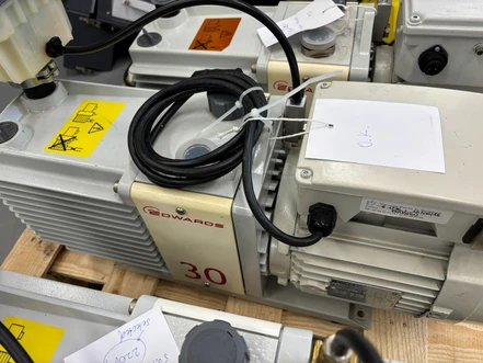 Edwards E2M30 Vacuum Pump Dual Stage (Bazar)