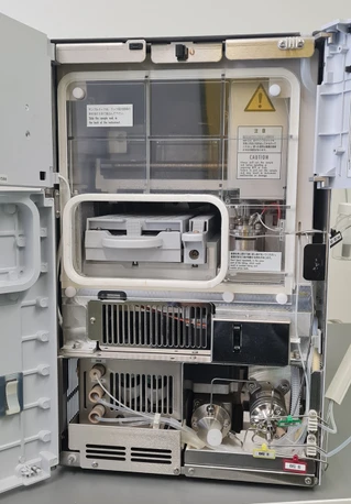 Shimadzu SIL-30AC HPLC autosampler (Bazar)