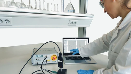 Metrohm SPELEC bipotenciostat/galvanostat/spektrometr/světelný zdroj