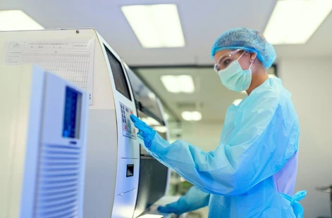 Rostoucí význam chromatografie spojené s tandemovou hmotnostní spektrometrií