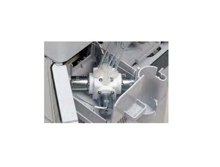 Shimadzu LOW PRESSURE GRADIENT UNIT (Nový)