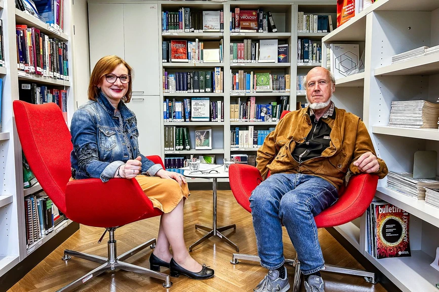 ÚOCHB/Tomáš Belloň - Podcast CHEmic #39 – NMR spektroskopie už víc než 60 let odhaluje tajemství molekul a pořád nestárne