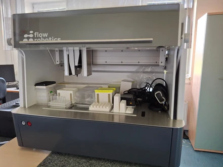 Flow Robotics flowbot ONE - Chytrá a intuitivní automatizace pipetování (Bazar)