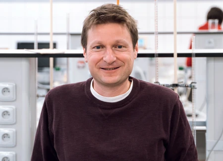 Chodím světem nanometrů a fascinovaně zírám