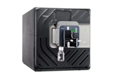 Waters Xevo CDMS hmotnostní spektrometr s detekcí náboje