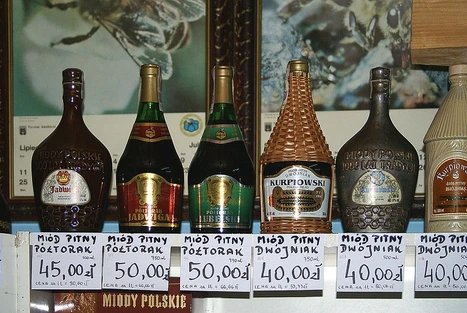 Stanovení 5-hydroxymethylfurfuralu a vybraných sacharidů v medovinách