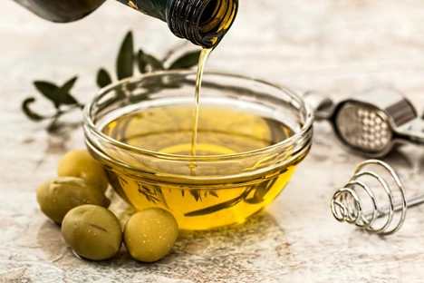 Introducing a 4D-metabolomics approach in extra virgin olive oil authenticity study
